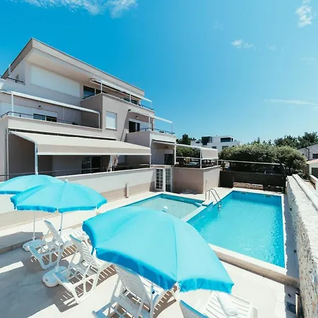 Prestige بيتريتْشاني