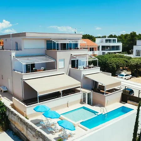 Prestige بيتريتْشاني